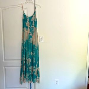 Charlie Jade S/P chiffon dress with lining